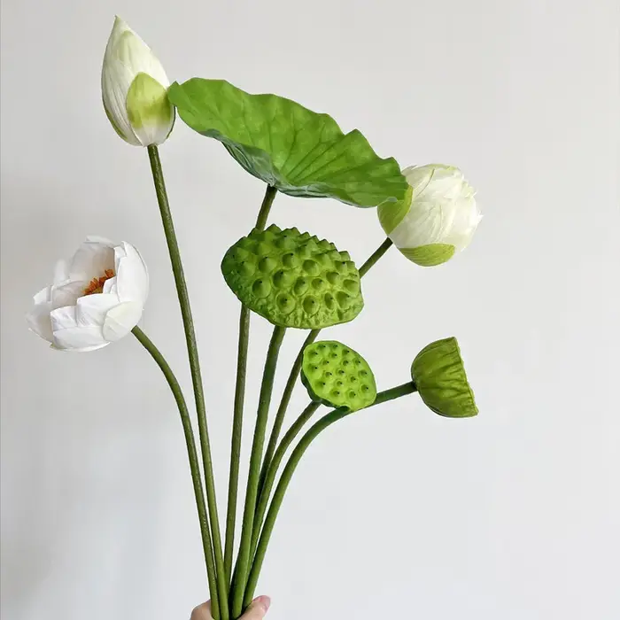 Simulation de petites fleurs artificielles