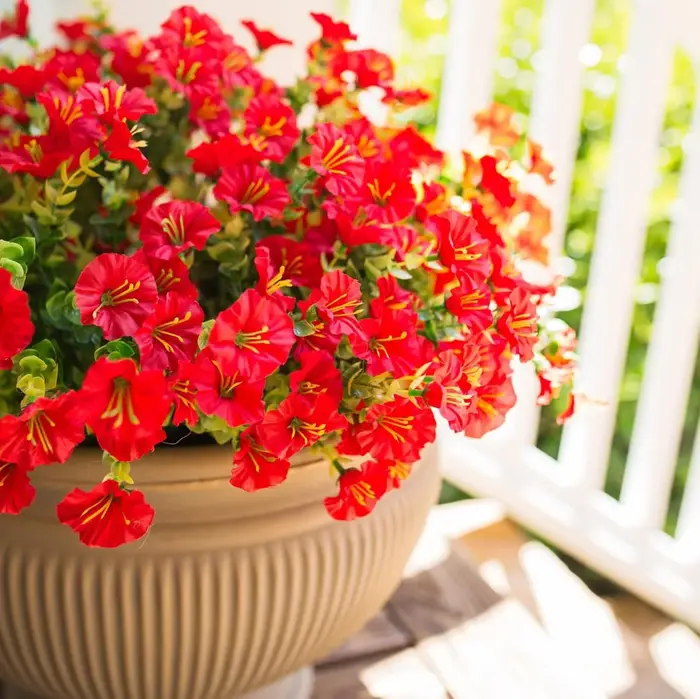 8 pièces de fleurs artificielles avec protection UV - adaptées aux décorations intérieures et extérieures