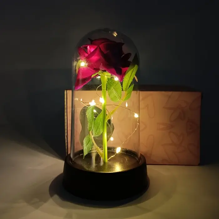 Rose éternelle, cadeau d'anniversaire de mariage