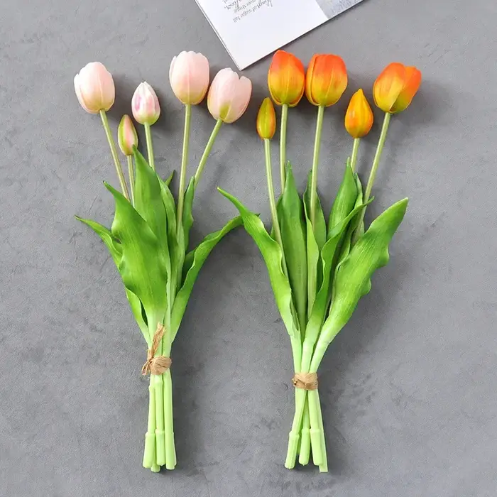 Bouquets de tulipes en caoutchouc souple Él