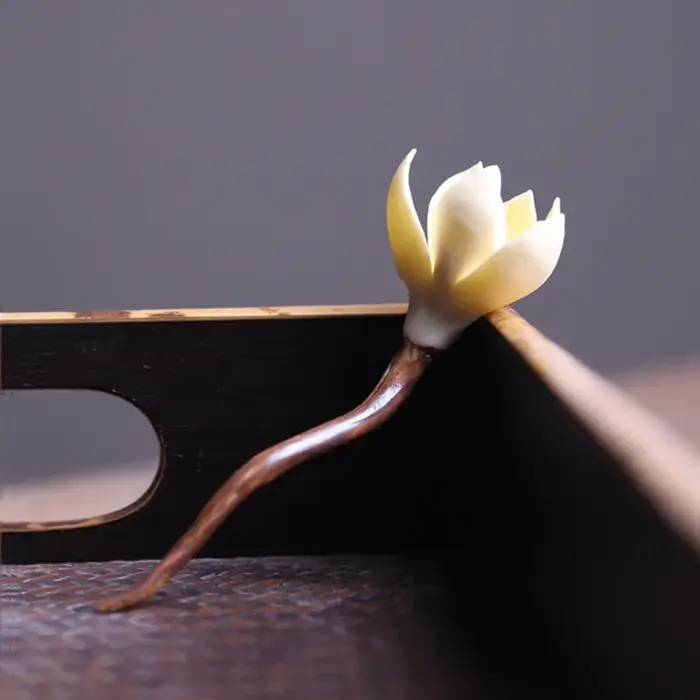 Figurines de Fleurs en Céramique Faites à la Main