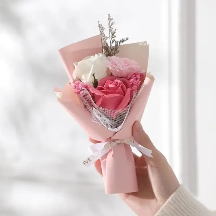 Bouquet de fleurs artificielles miniatures en savon