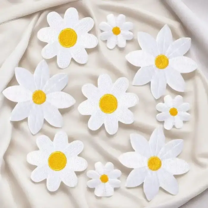Étiquette brodée en tissu à motif floral pour sac