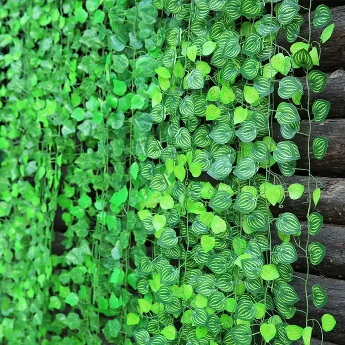 Feuilles de lierre vertes artificielles en rotin
