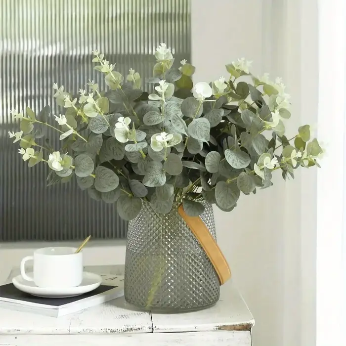 Tiges de feuilles d'eucalyptus