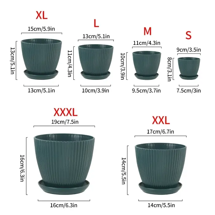 Pots de fleurs en plastique avec plateau