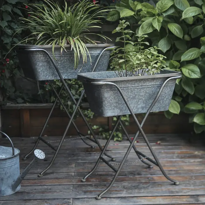 Support de plante de salon nordique