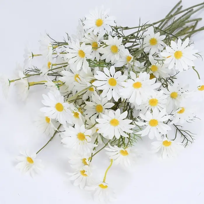 Fleur de simulation de chrysanthème néerlandais