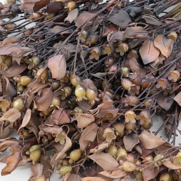Branche de plante artificielle de baies brunes