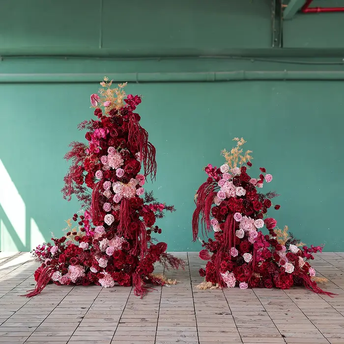 Arrangement floral suspendu d'orchidée d'hortensia artificielle Rose bordeaux de luxe pour décor d'arrière-plan de scène d'événement de mariage J2954
