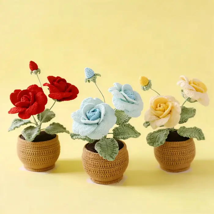 Plante en pot de roses à quatre feuilles et à deux têtes