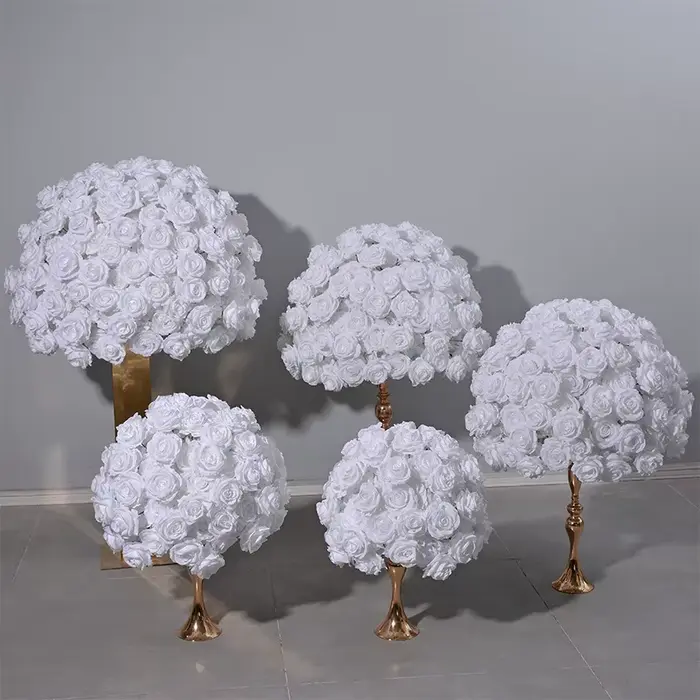 Boule de fleurs artificielles
