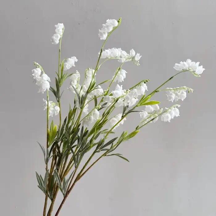 Fleurs artificielles réalistes de lys de vallée