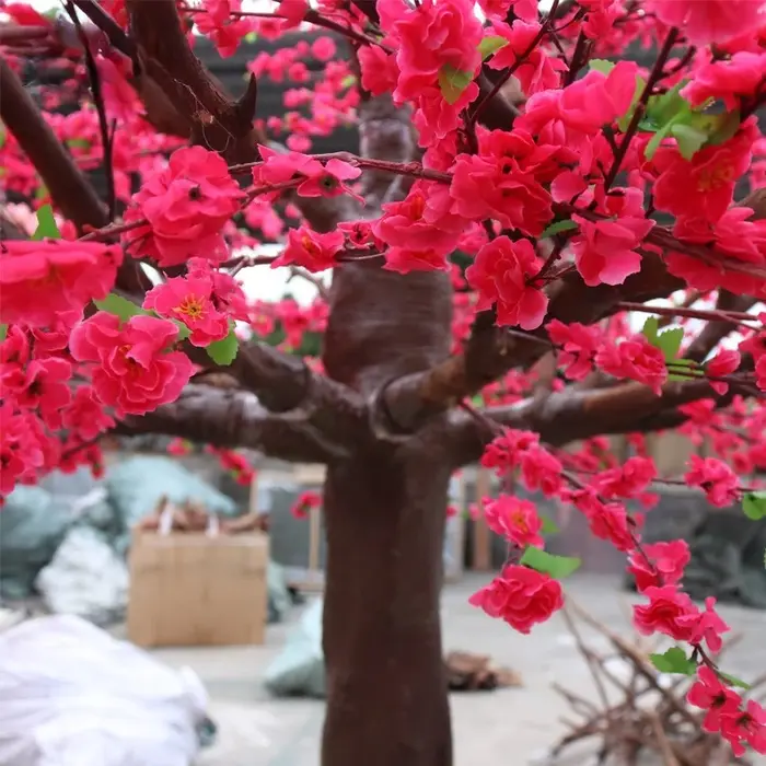 Simulation d'arbre à fleurs de pêcher