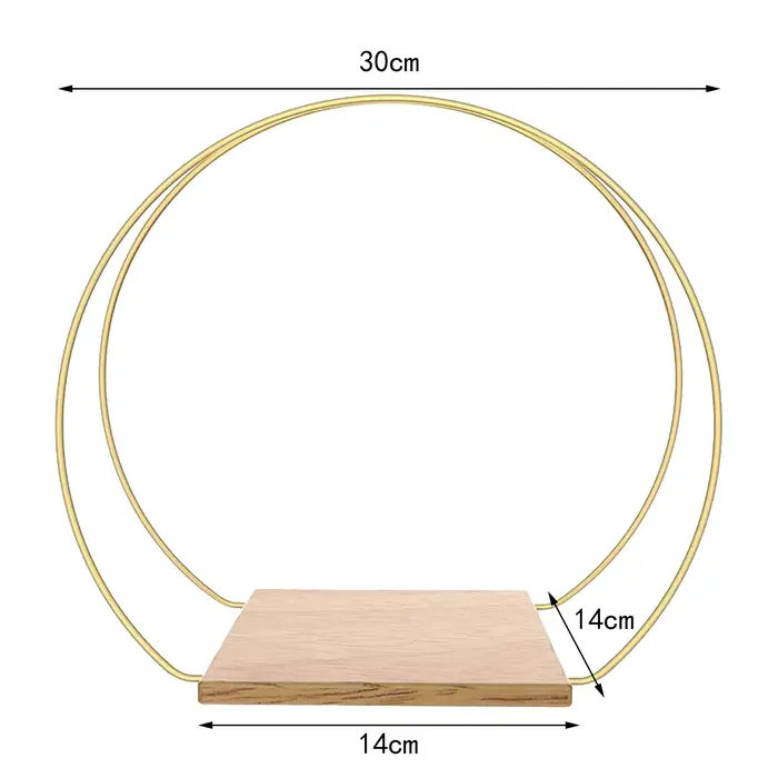 Pièce maîtresse de cerceau floral en métal avec support en bois