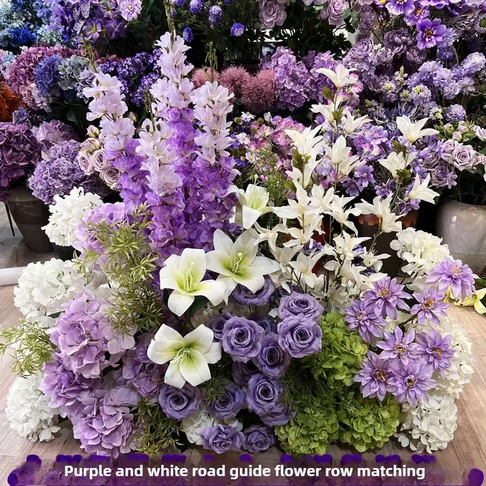 Arrangement floral de chemin de mariage blanc et vert
