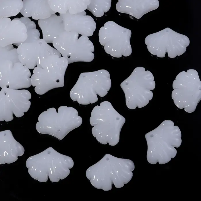 30 pcs/lot feuilles de verre pendentif perles couleur verte petites