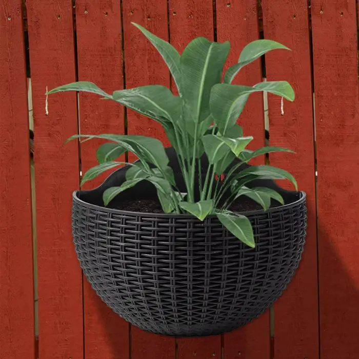 Pot de fleurs mural exquis en plastique