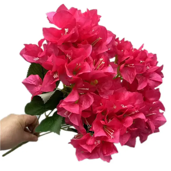 Un Bouquet de fausses fleurs de bougainville pour mariage