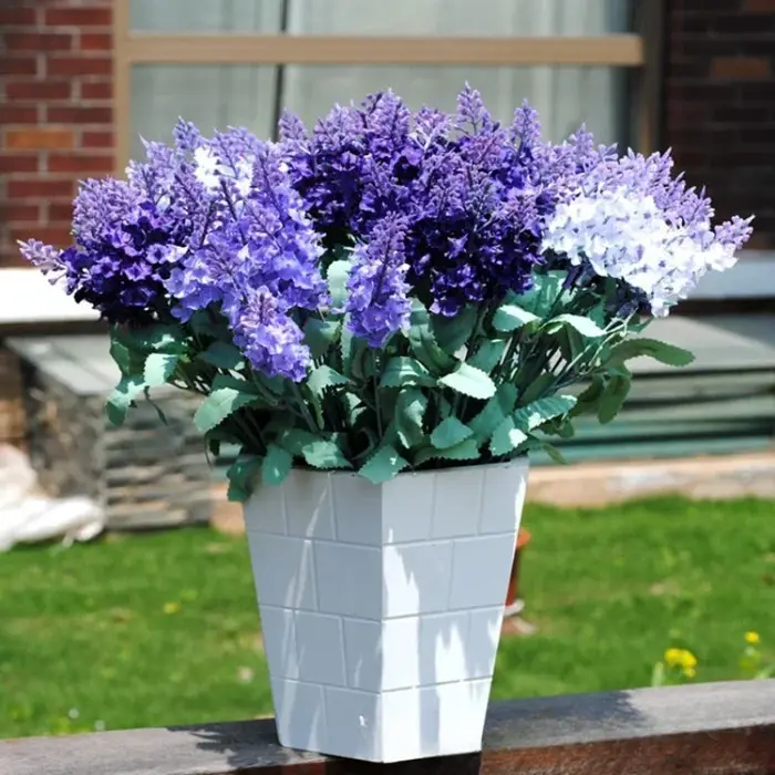 Lavande artificielle pour la décoration de la maison