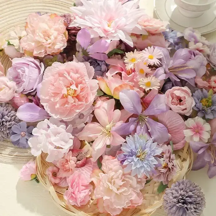 Fleurs artificielles roses en soie