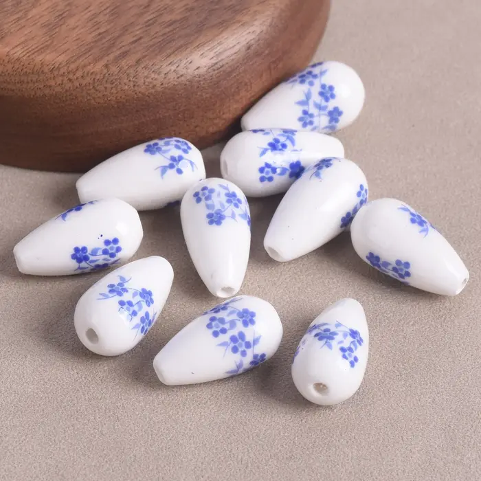 Perles en céramique et porcelaine en forme de goutte d'eau