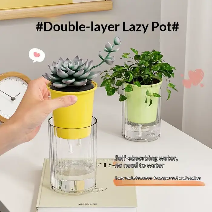 Pot auto-arrosant avec trou de drainage