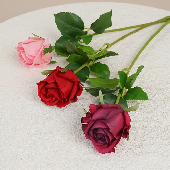 10 pièces de fleurs artificielles blanches au toucher réel