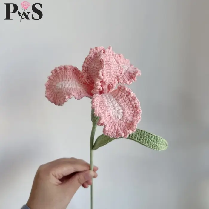 Iris Crochet fleurs fait à la main rose violet bleu tricoté fini