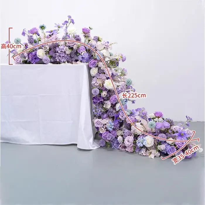 Fleur violette pour décor de table de mariage