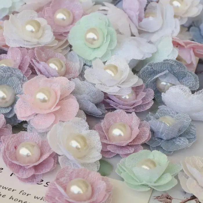 Fleurs Artificielles en Tissu Perlé Fait à la Main