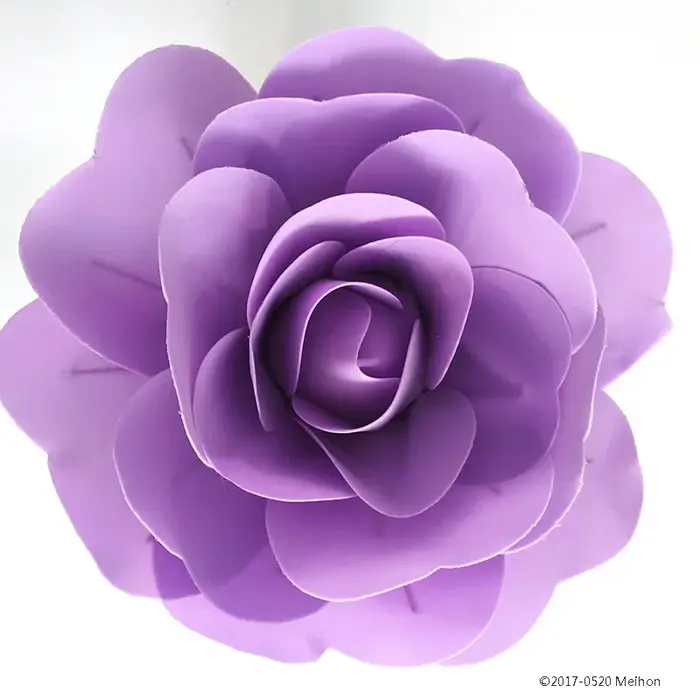 Grandes fleurs artificielles en mousse