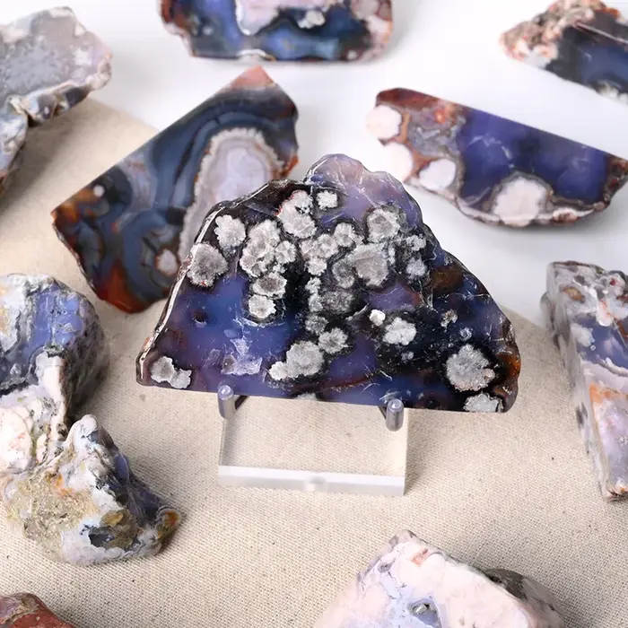 Tranche d'agate bleue naturelle