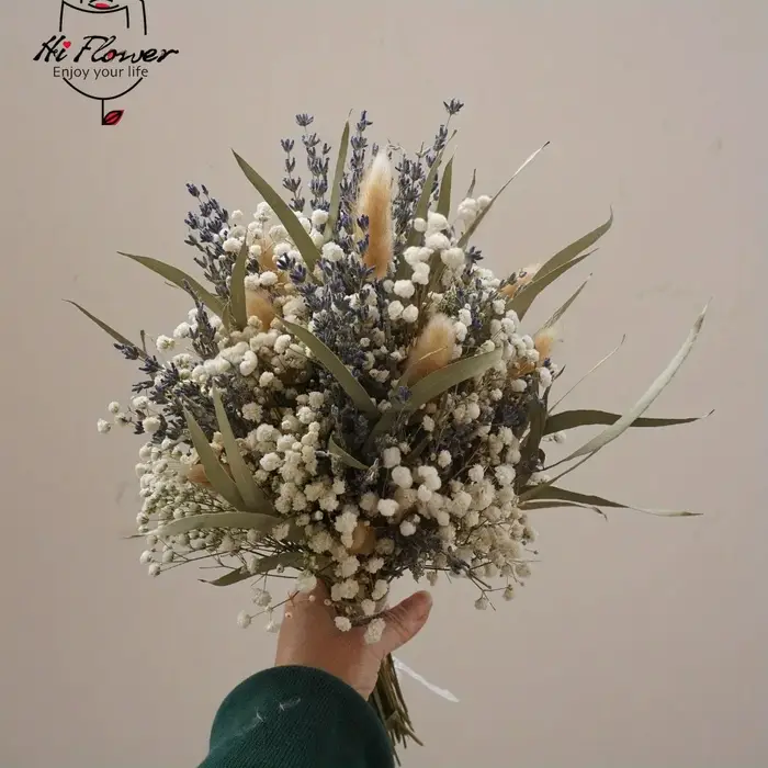 Bouquet de fleurs séchées naturelles