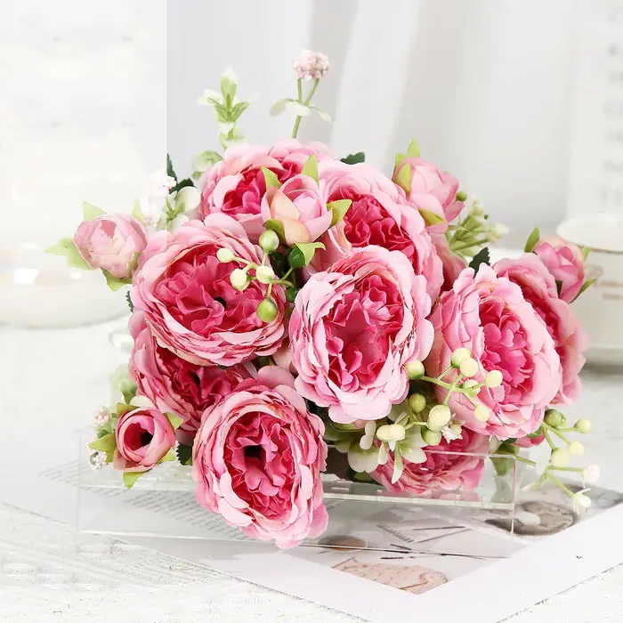 Roses artificielles roses blanches