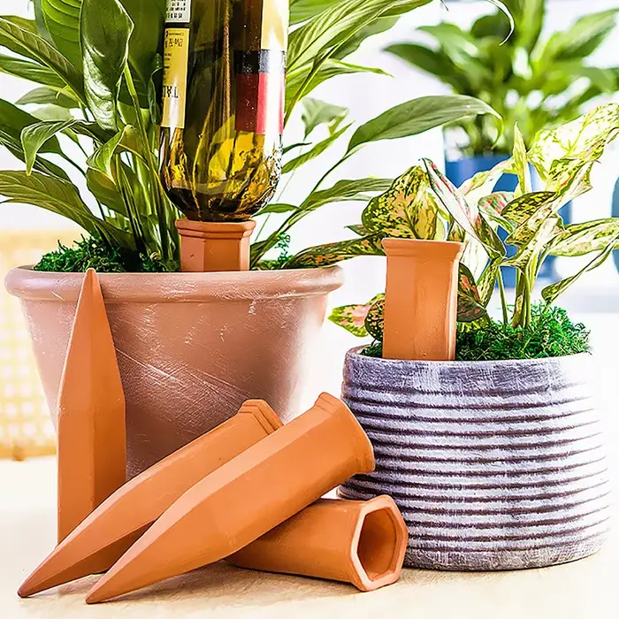 1 pièce – Dispositif d'arrosage automatique pour plantes, pics d'arrosage en argile, système d'arrosage automatique en forme de cône pour pot de fleurs