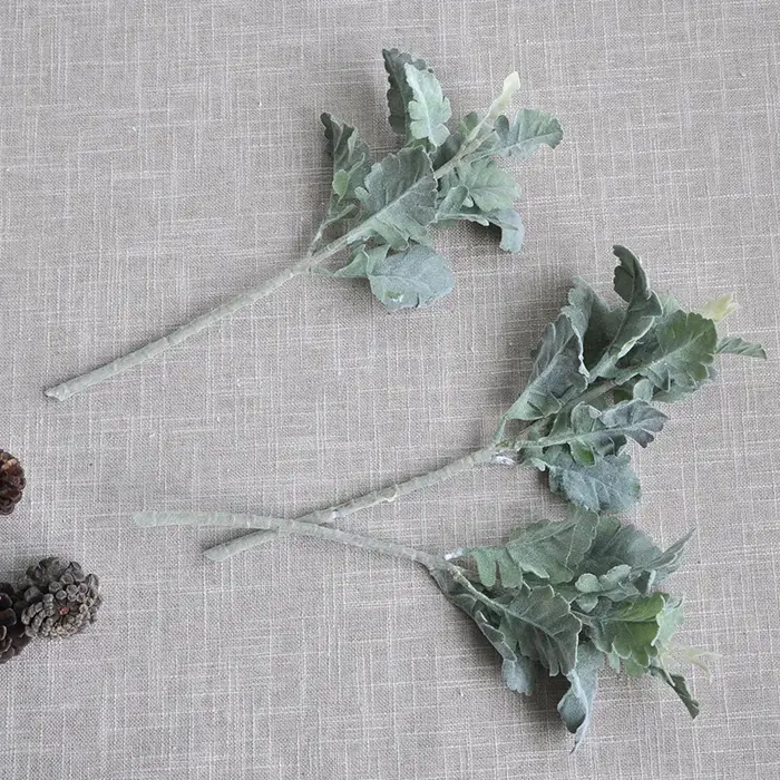Plante artificielle de Senecio Cineraria