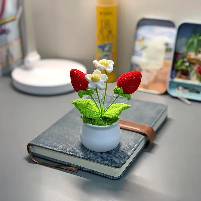 Fleur artificielle pour le bureau, le tableau de bord de la voiture, décoration, cadeaux pour femmes, fleurs pour anniversaire, Noël, fête, fleurs au crochet, bleues