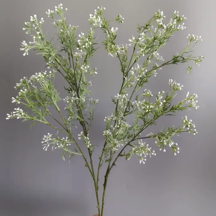Fleurs artificielles en céleri et gypsophile