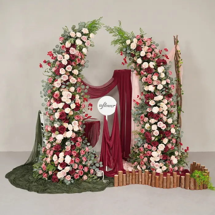 Uflower 2, 3 m Composition florale verte avec roses rouges