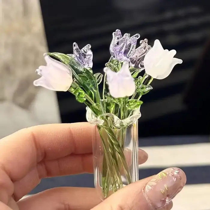 Figurine de fleur en verre soufflé à la main