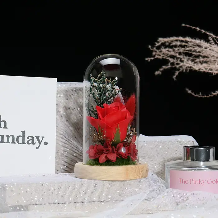 Ornement floral en verre décoratif