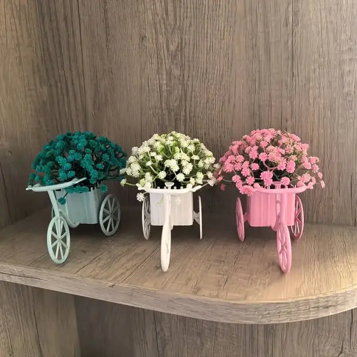 Panier de fleurs de vélo de style moderne de luxe léger avec de belles