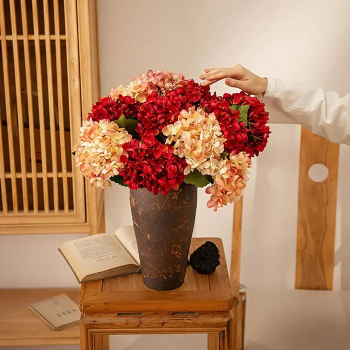 Branche d'hortensia artificielle