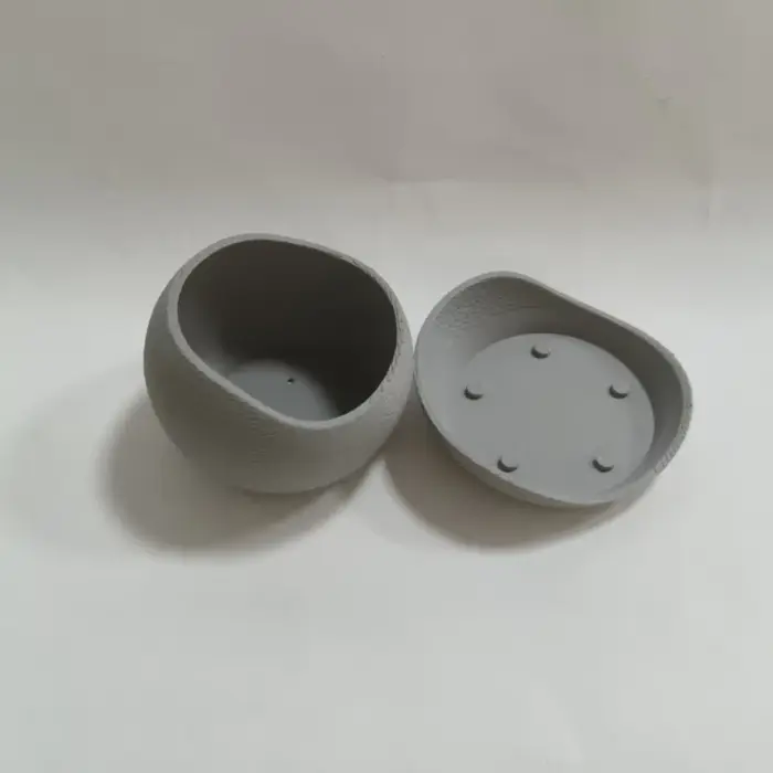 Pot de fleurs irrégulier imprimé en 3D