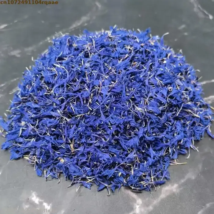 Pétalon de fleur séchée de bleu naturel