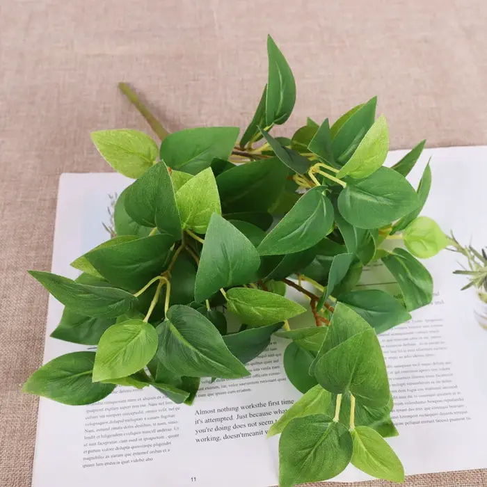 Plantes artificielles en plastique pour la décoration de la maison