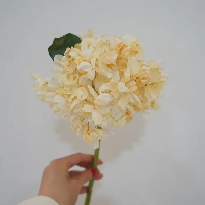Branche d'hortensia artificielle rétro européenne