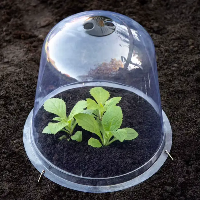 Couverture réutilisable en plastique pour plantes de jardin