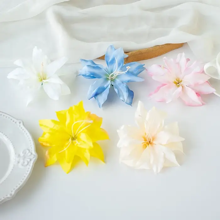 Fleurs artificielles en soie de lys pour la maison